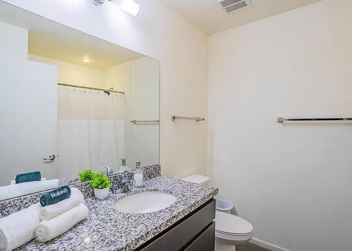 Walkable Phx From Asu W Balcony Parking Wd